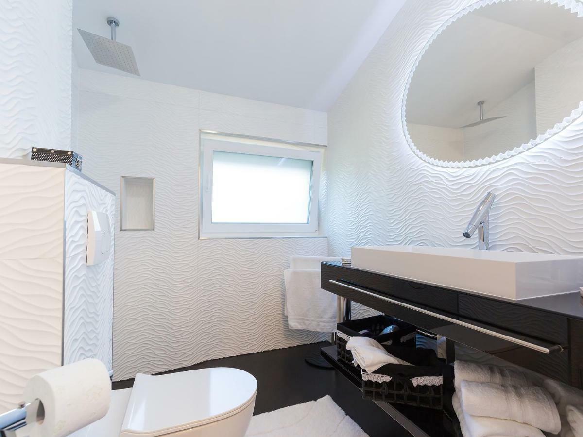 Apartmani Beril Lux Rovinj Exteriör bild
