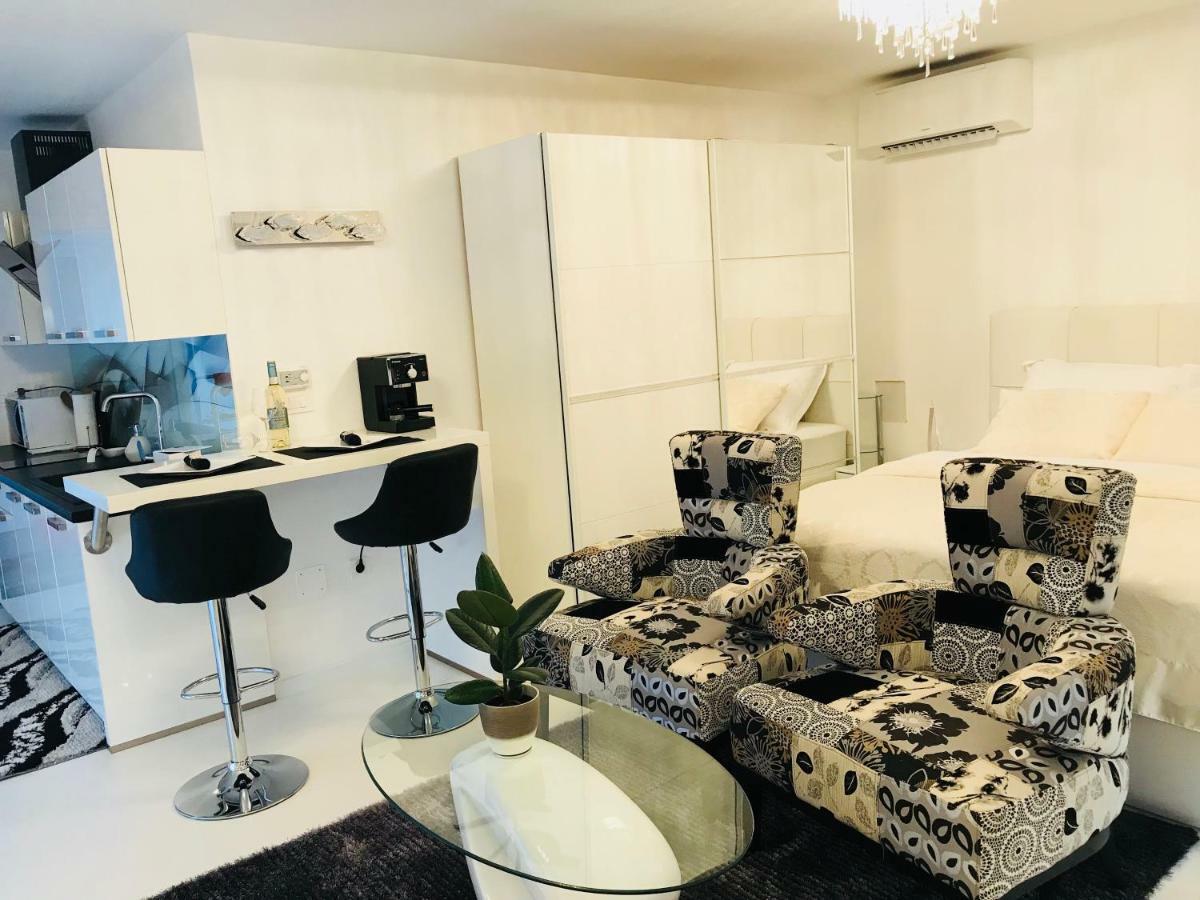 Apartmani Beril Lux Rovinj Exteriör bild